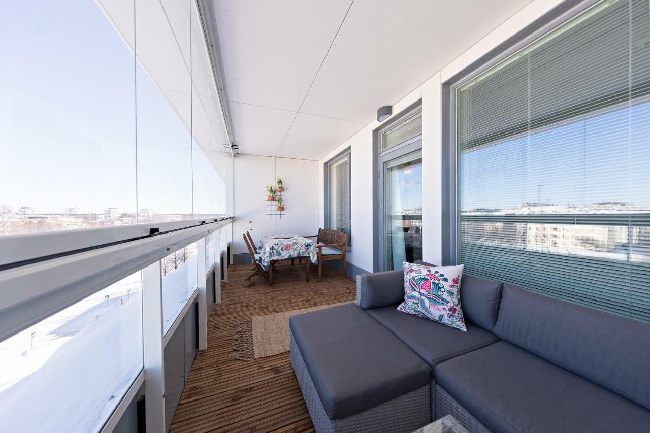 Penthouse In Oulu Leilighet Eksteriør bilde